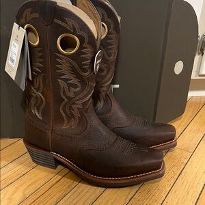 Ariat Dark Brown Western Pull-On Cowboy Boots with Gold Trim